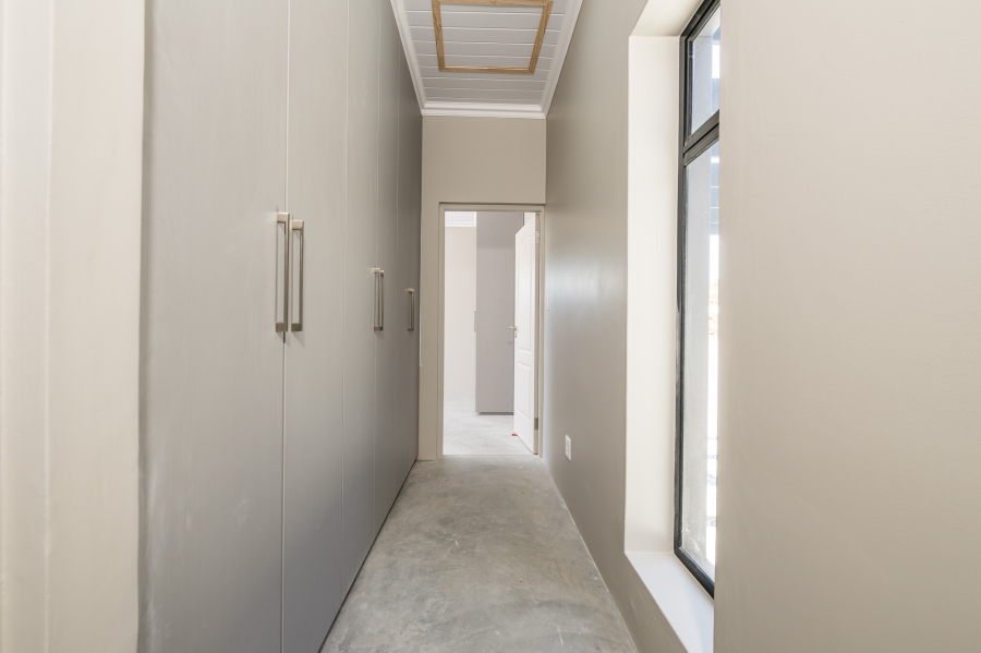 3 Bedroom Property for Sale in Outeniquasbosch Western Cape